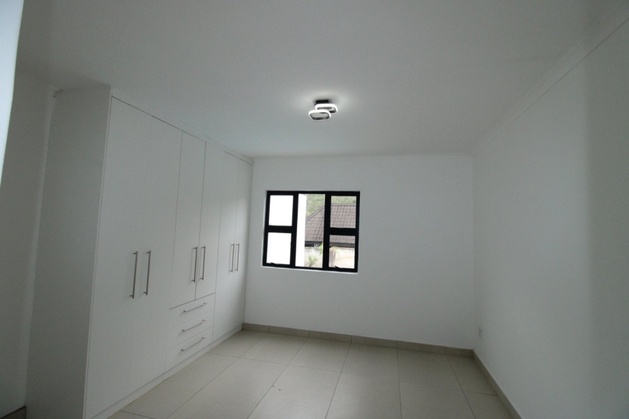 5 Bedroom Property for Sale in Gonubie North Eastern Cape